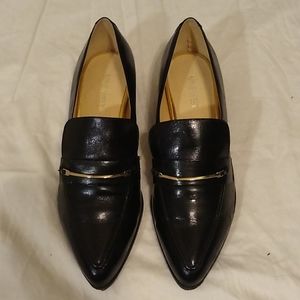 Women's shoes. Size 9m